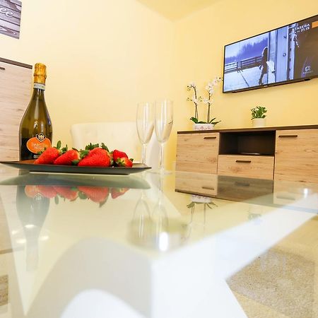 Bed and Breakfast Casa Filippini Fossombrone Zewnętrze zdjęcie